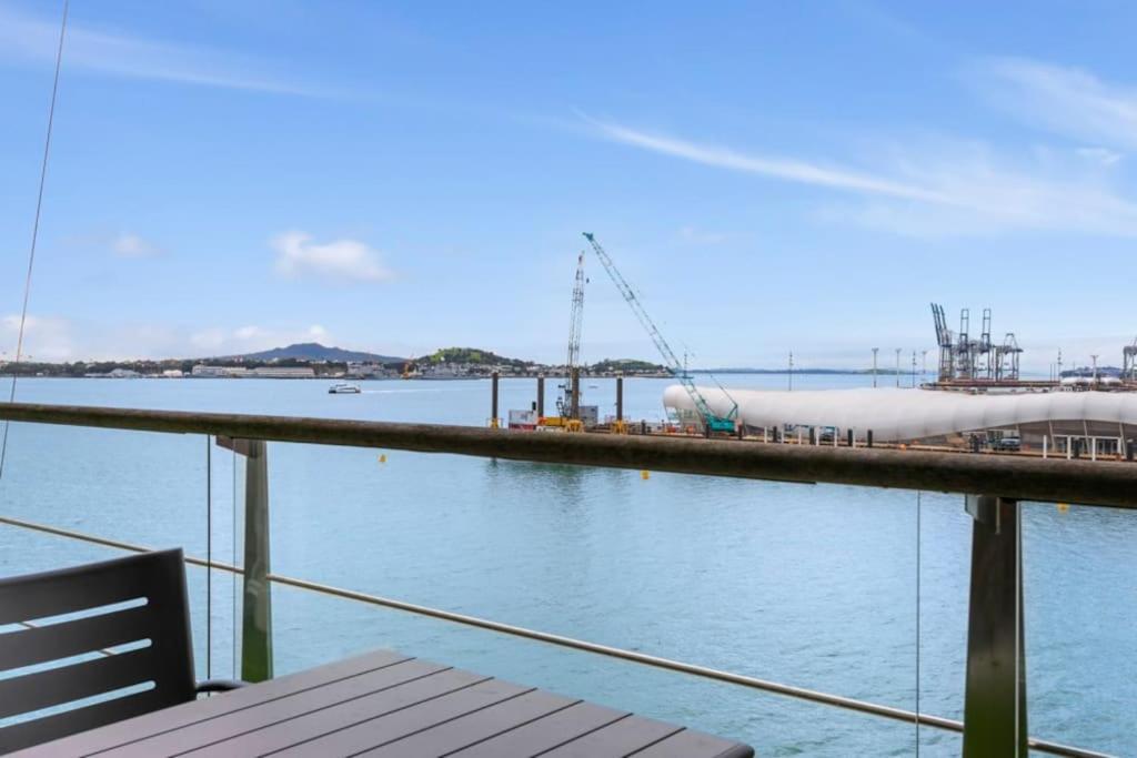 Newly Refurbished Waterfront Apartment! 3320 Auckland Luaran gambar