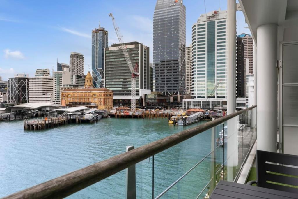 Newly Refurbished Waterfront Apartment! 3320 Auckland Luaran gambar